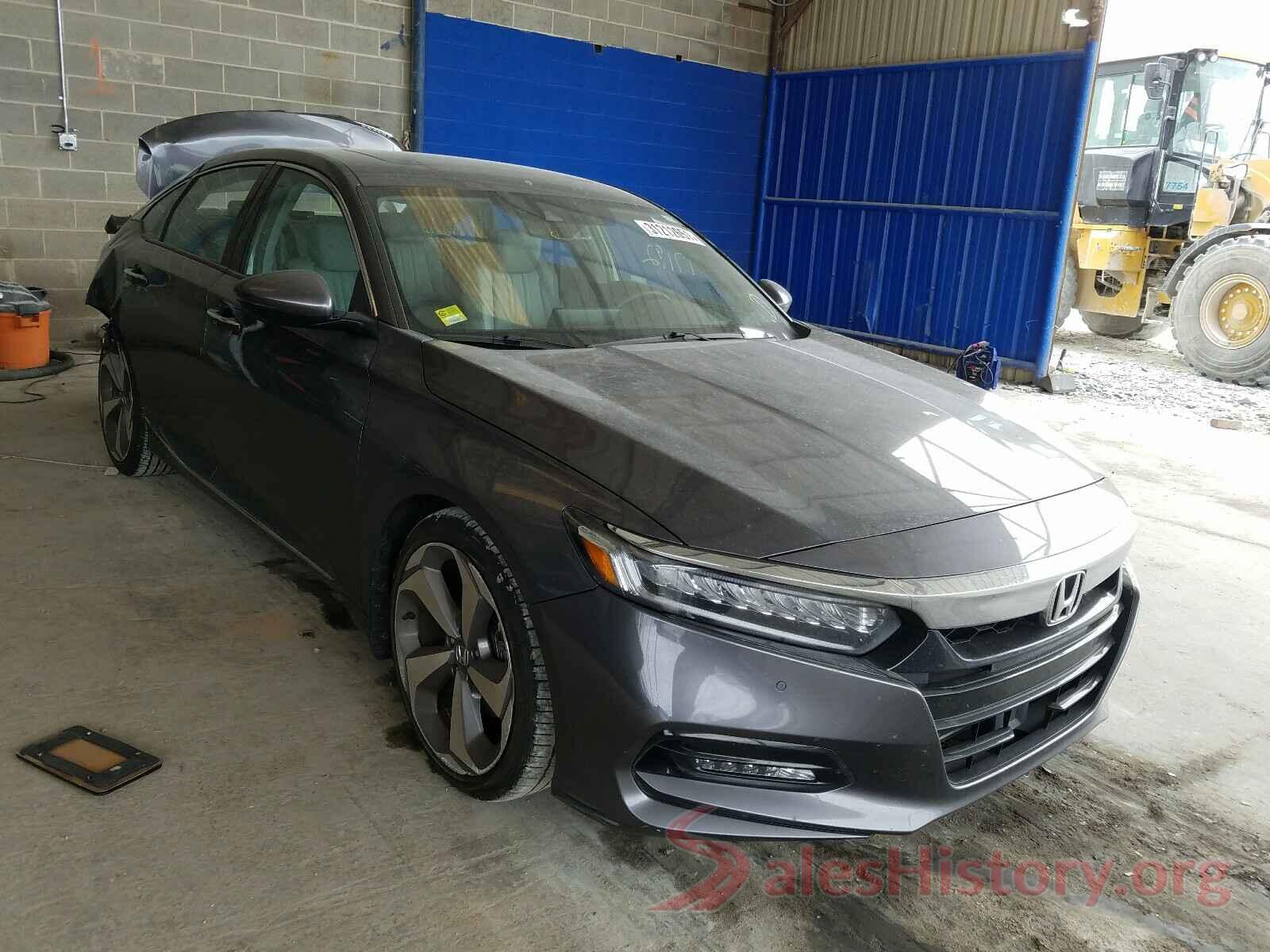 1HGCV1F91JA173596 2018 HONDA ACCORD