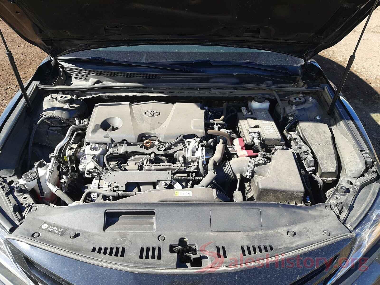 4T1B11HK2JU064726 2018 TOYOTA CAMRY