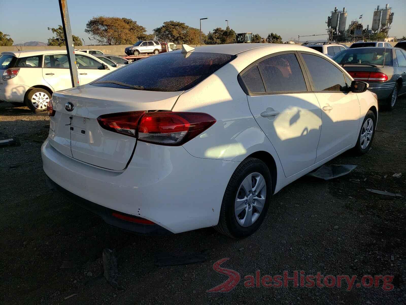 3KPFK4A70HE095752 2017 KIA FORTE