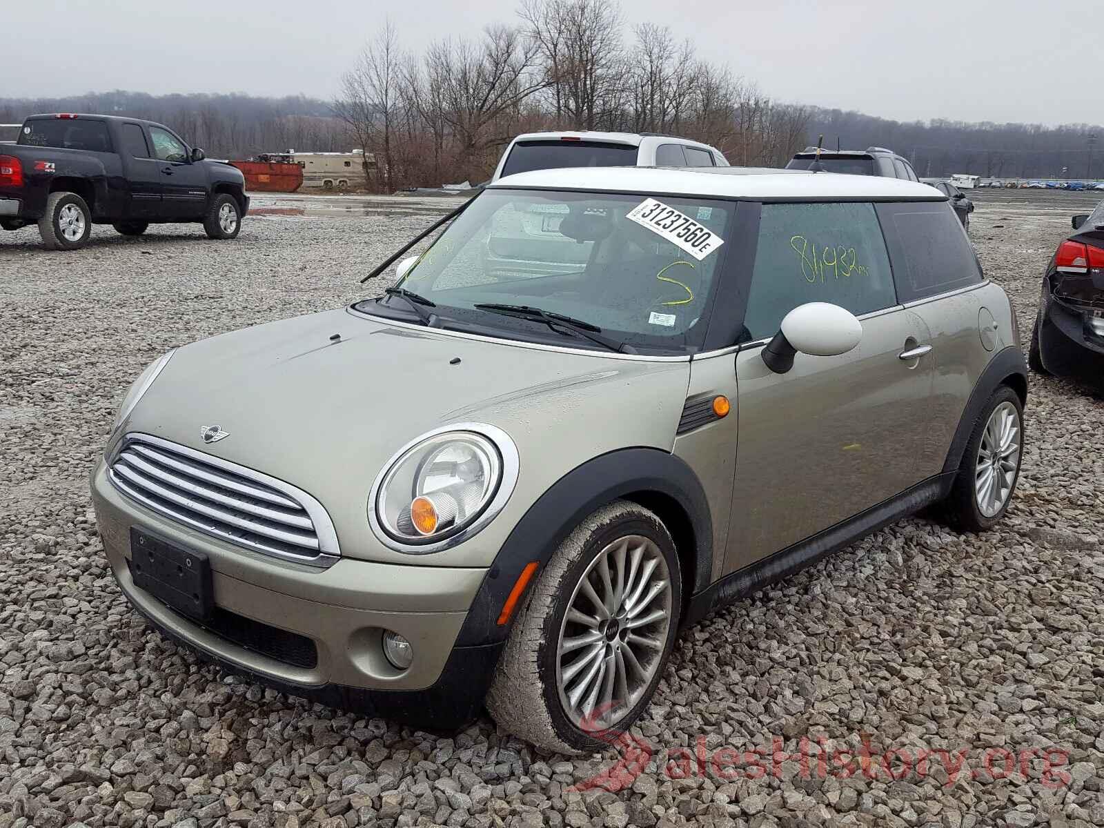 KNMAT2MV7LP542012 2008 MINI COOPER