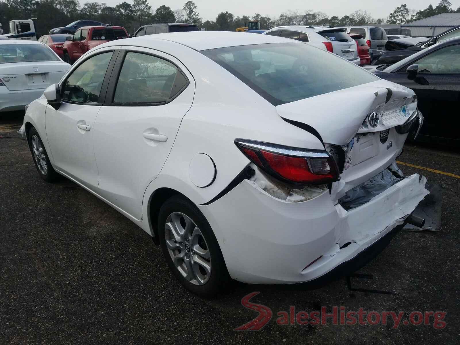 3MYDLBYV6HY190135 2017 TOYOTA YARIS