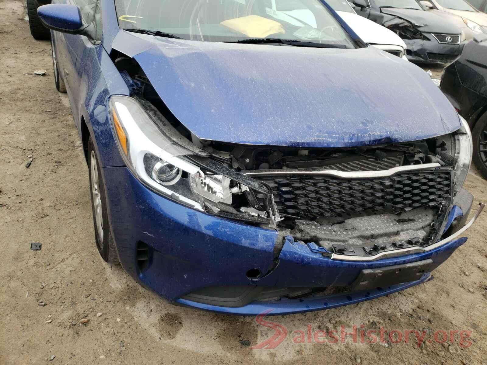 3KPFK4A7XHE013686 2017 KIA FORTE