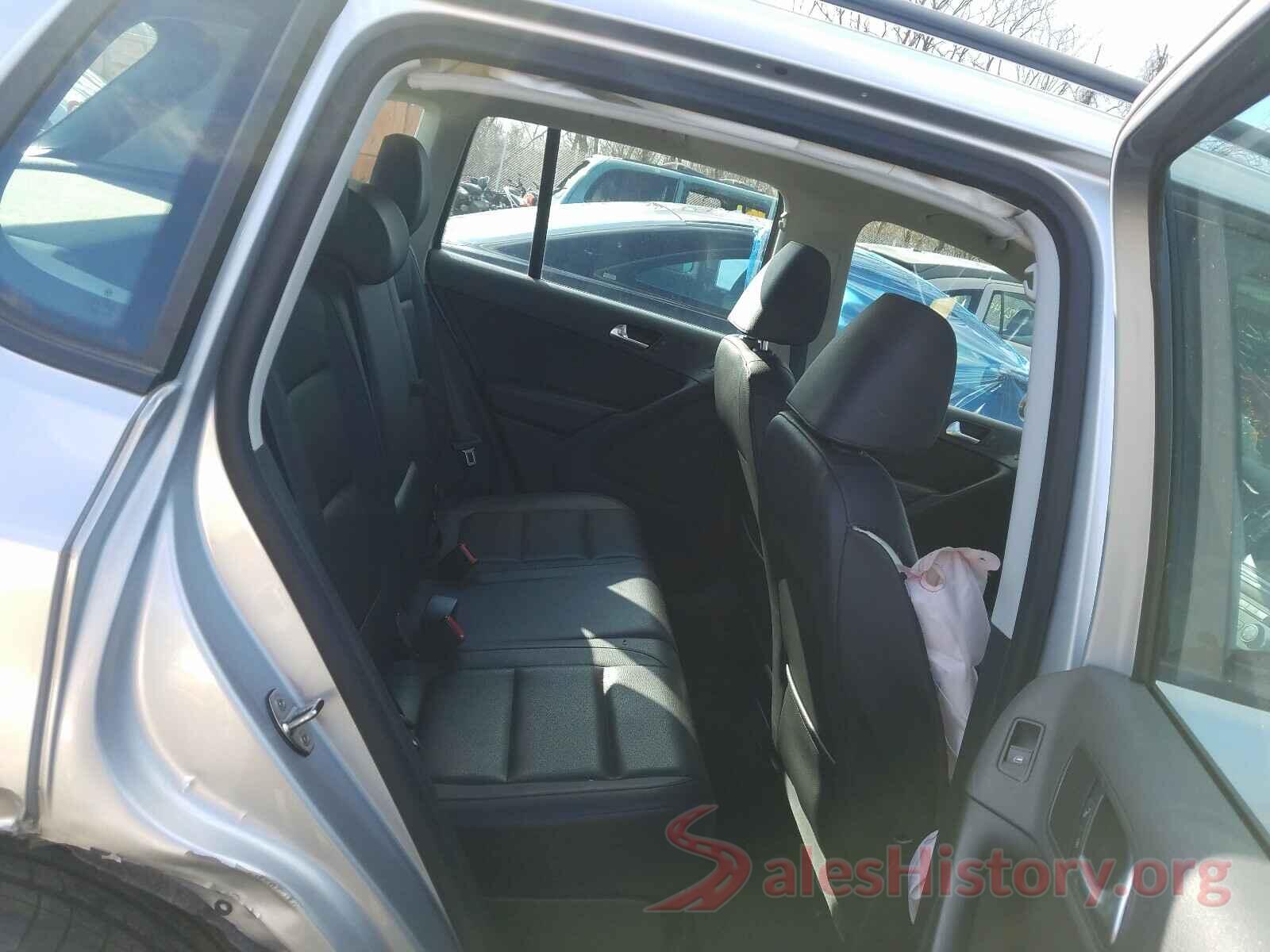 WVGBV7AXXHK002199 2017 VOLKSWAGEN TIGUAN