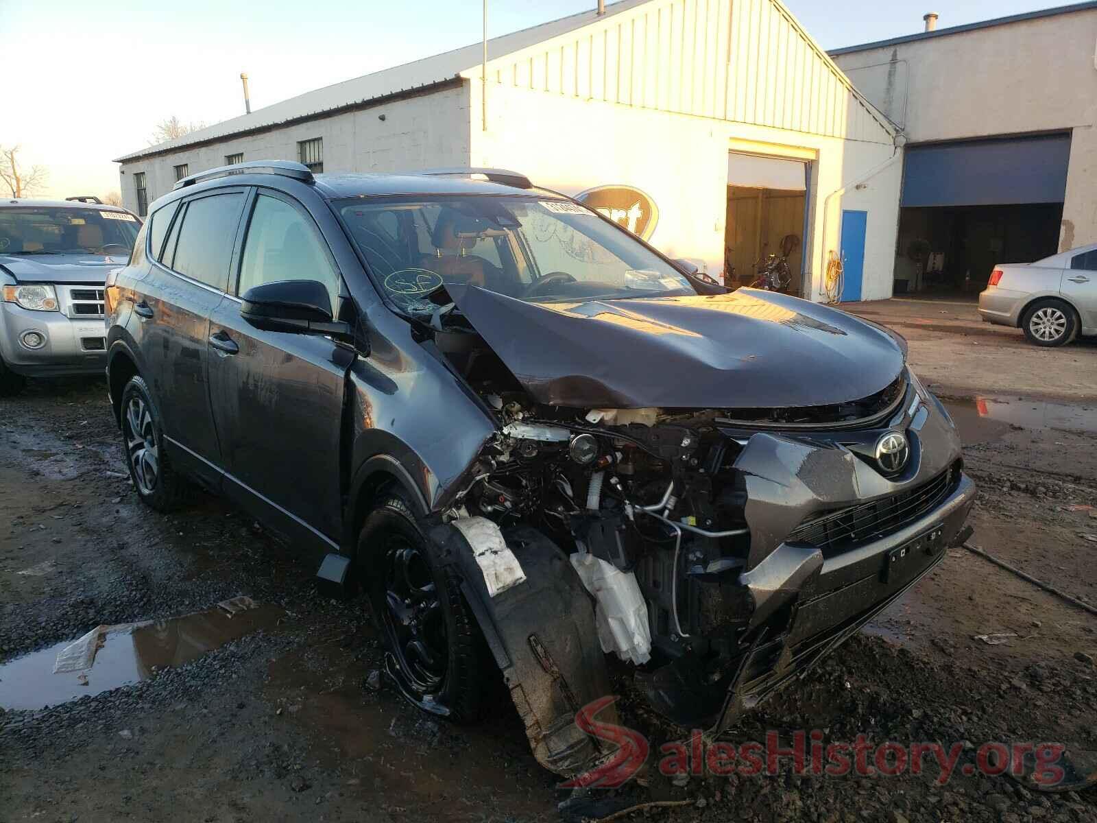 JTMBFREV7JJ224586 2018 TOYOTA RAV4