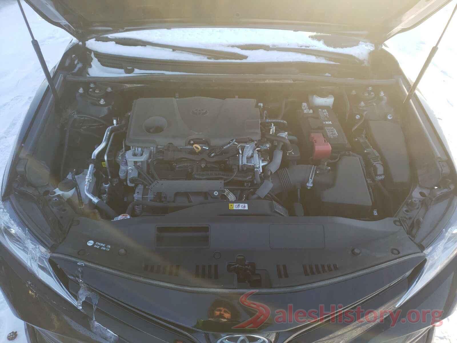 4T1B11HK1JU650270 2018 TOYOTA CAMRY