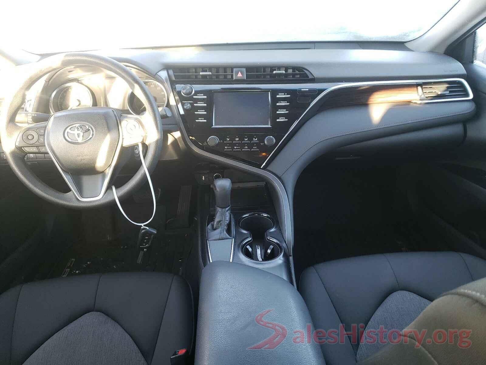 4T1B11HK1JU650270 2018 TOYOTA CAMRY