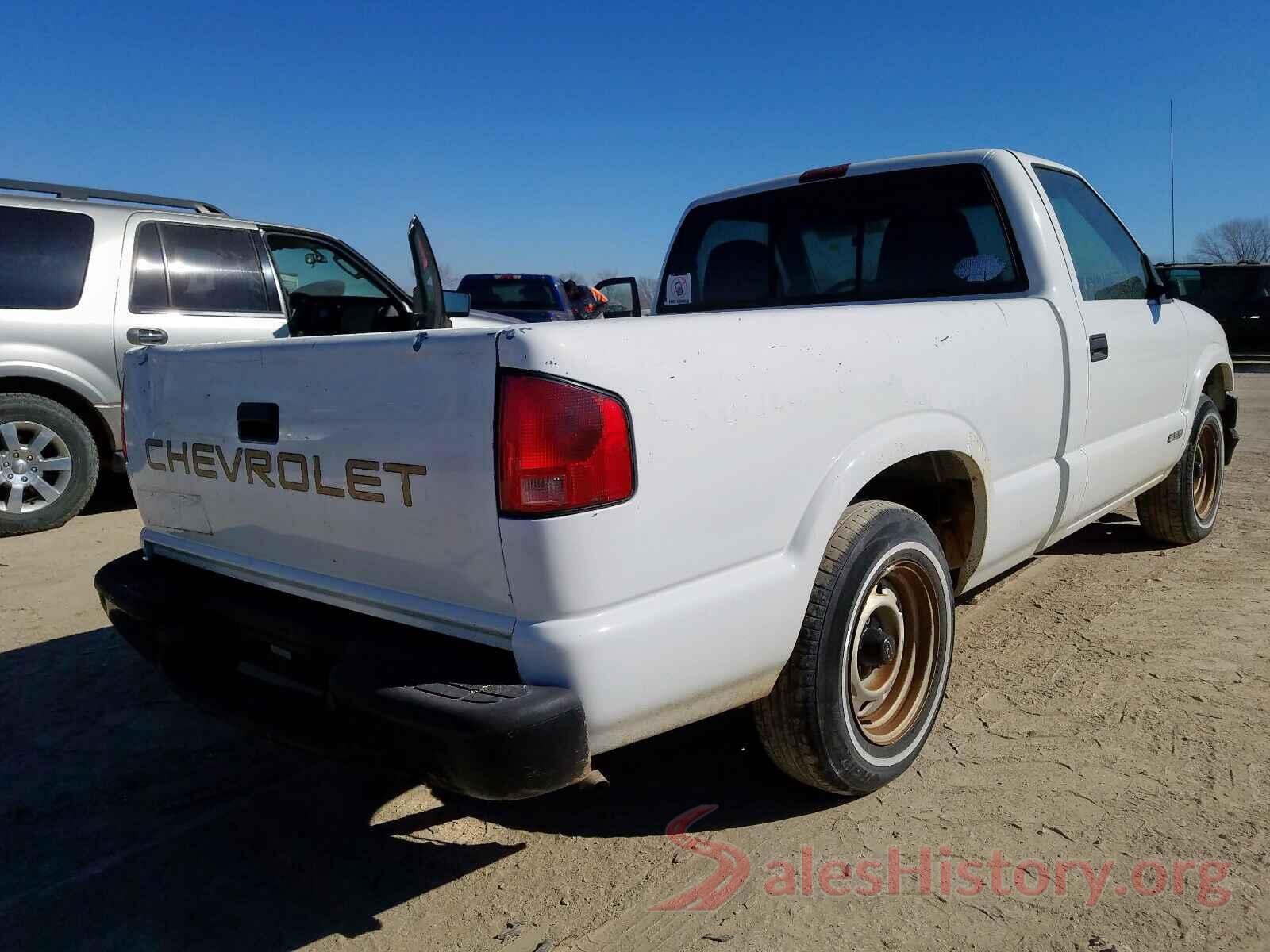 1FADP3E25JL276446 2000 CHEVROLET S10