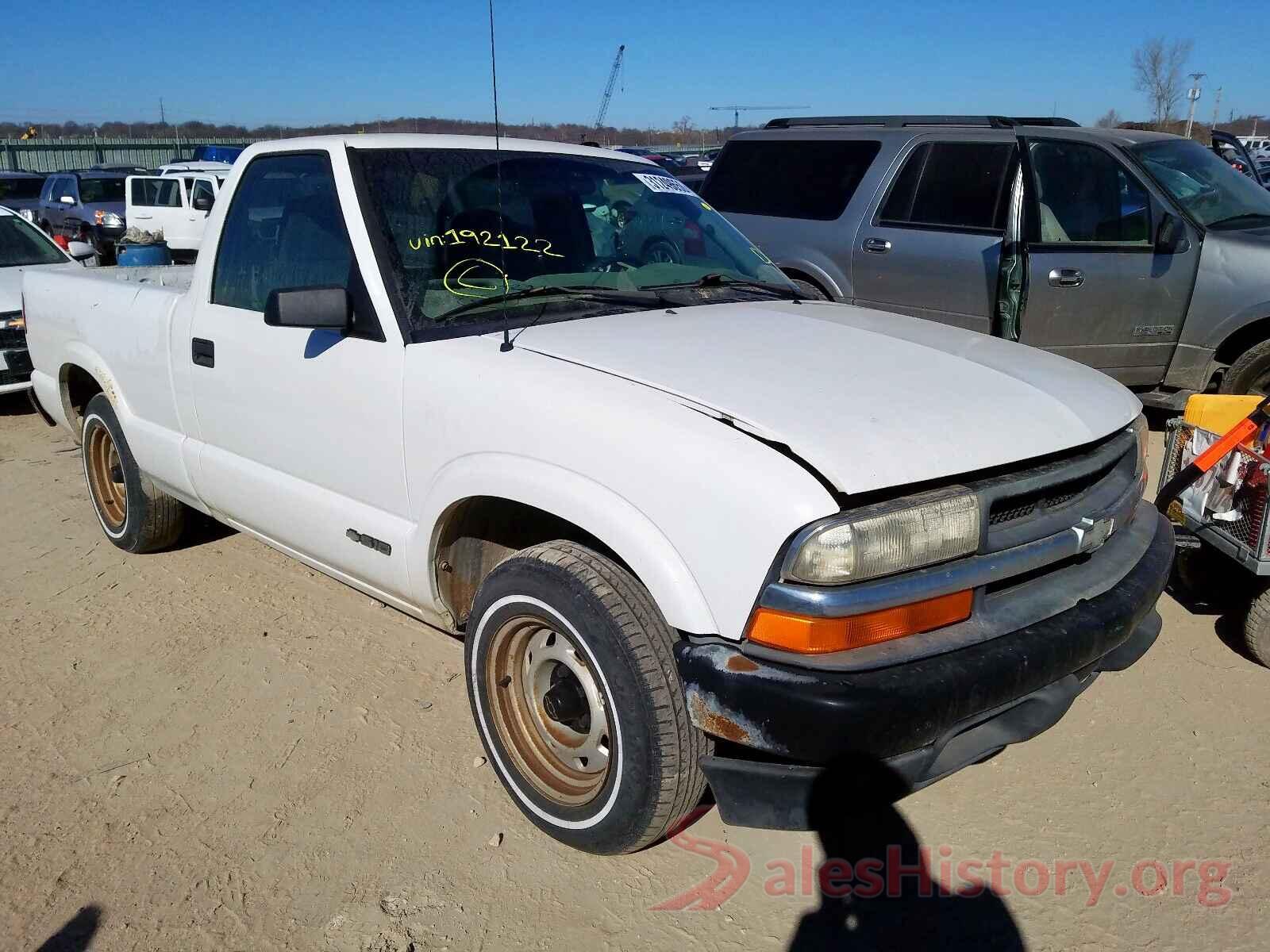 1FADP3E25JL276446 2000 CHEVROLET S10