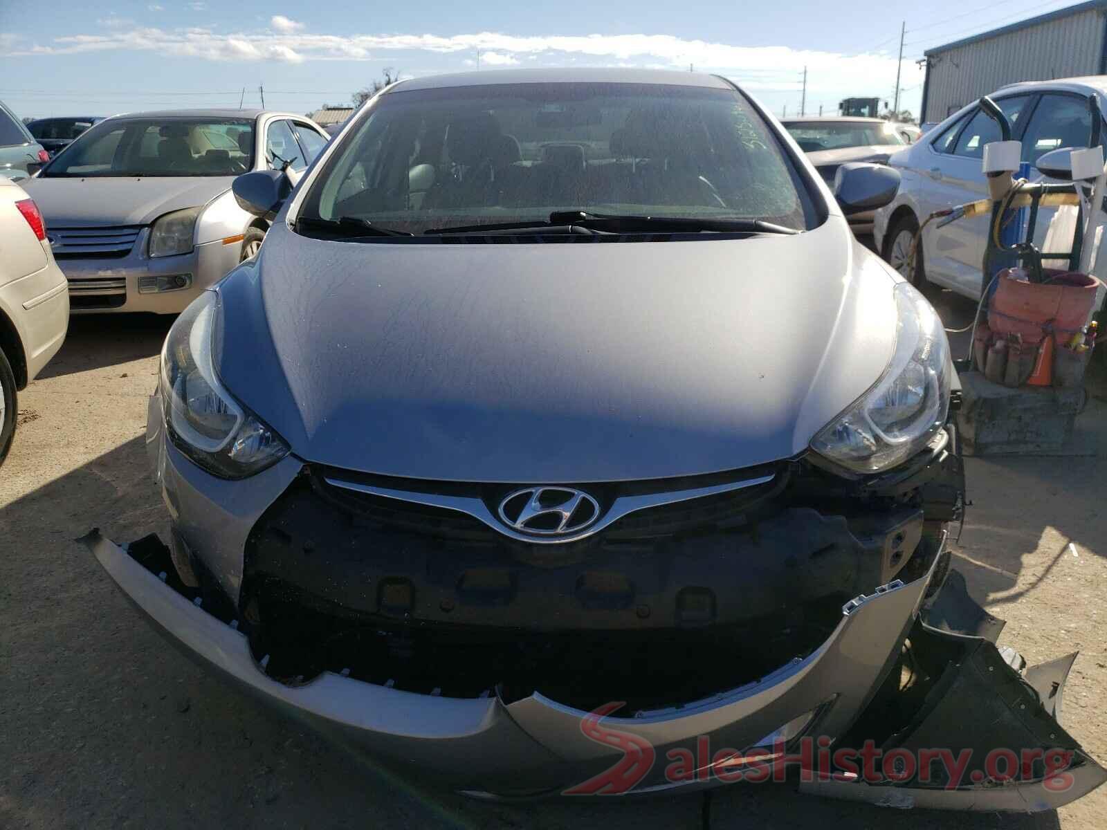 5NPDH4AE4GH722077 2016 HYUNDAI ELANTRA