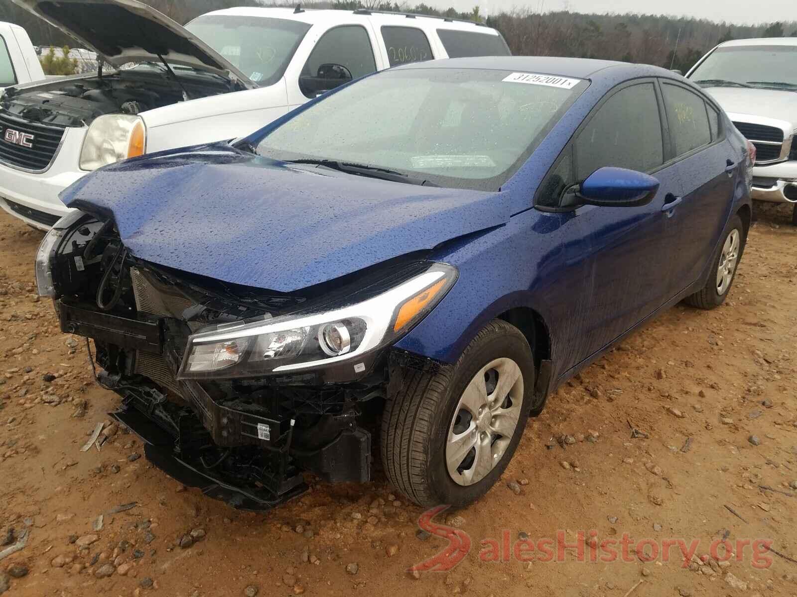 3KPFK4A71JE258589 2018 KIA FORTE