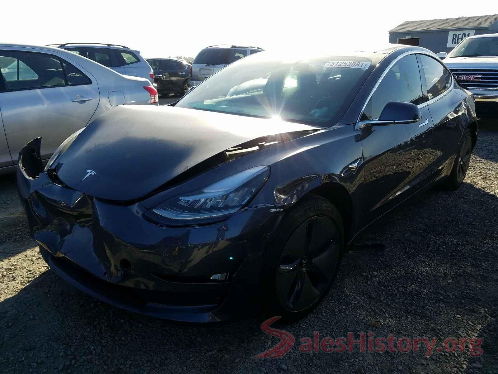 5YJ3E1EA3JF031574 2018 TESLA MODEL 3