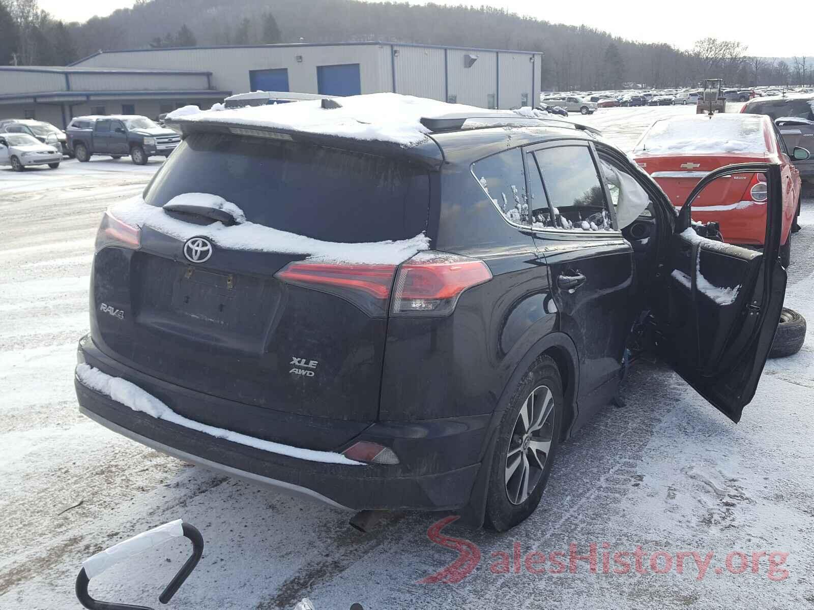 2T3RFREV2JW812556 2018 TOYOTA RAV4