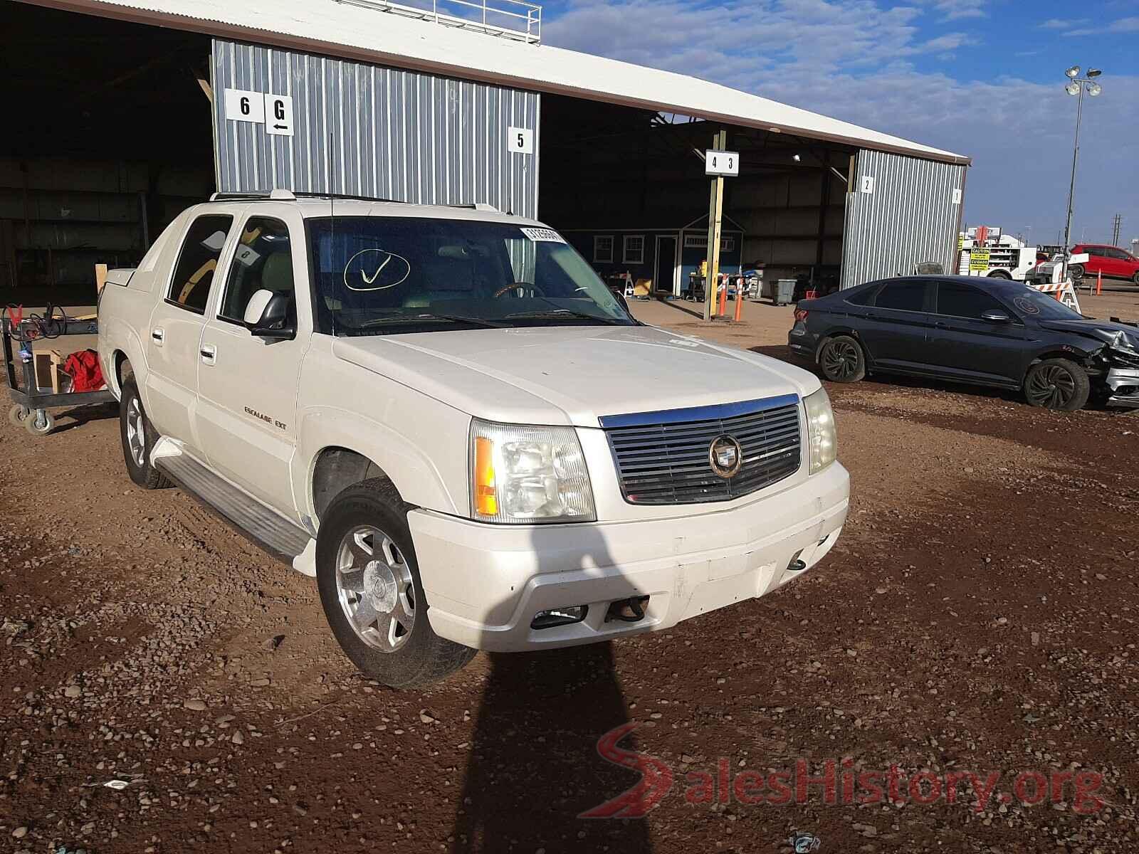 5N1DR2MM1JC654274 2002 CADILLAC ESCALADE