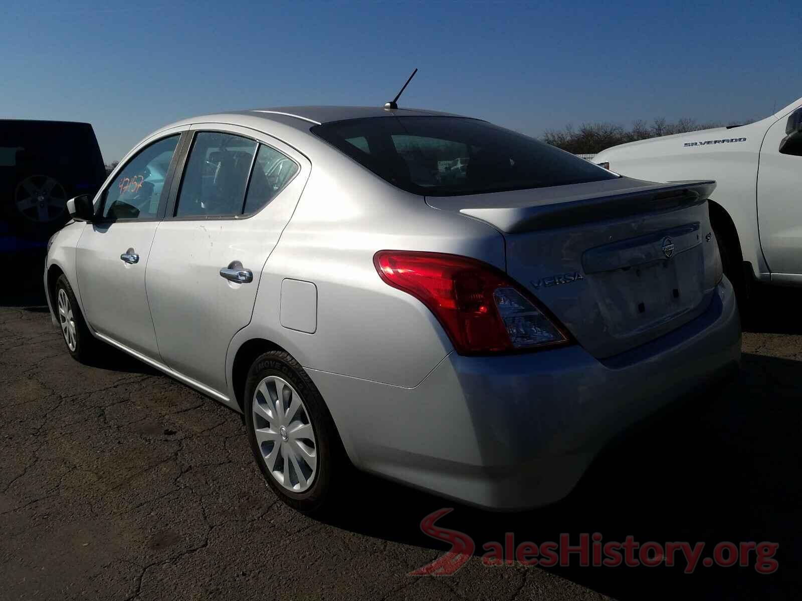 3N1CN7AP0JL878182 2018 NISSAN VERSA