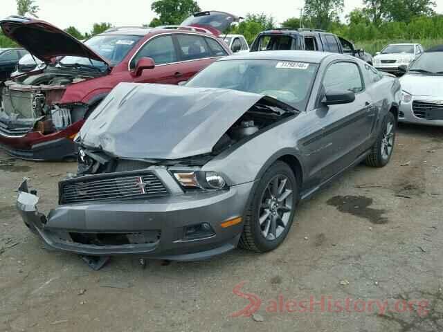 2HGFC2F83KH582525 2012 FORD MUSTANG