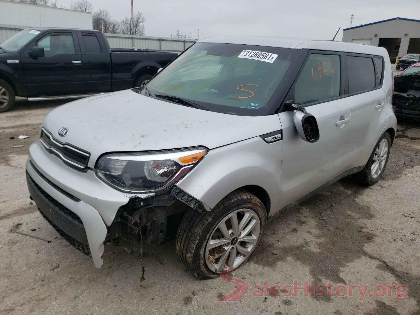 KNDJP3A51J7604435 2018 KIA SOUL