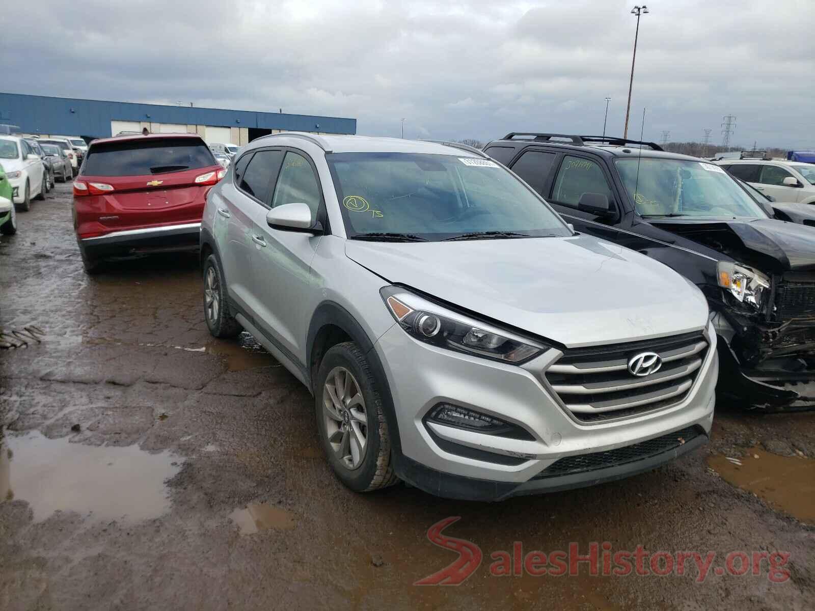 KM8J3CA46JU725137 2018 HYUNDAI TUCSON