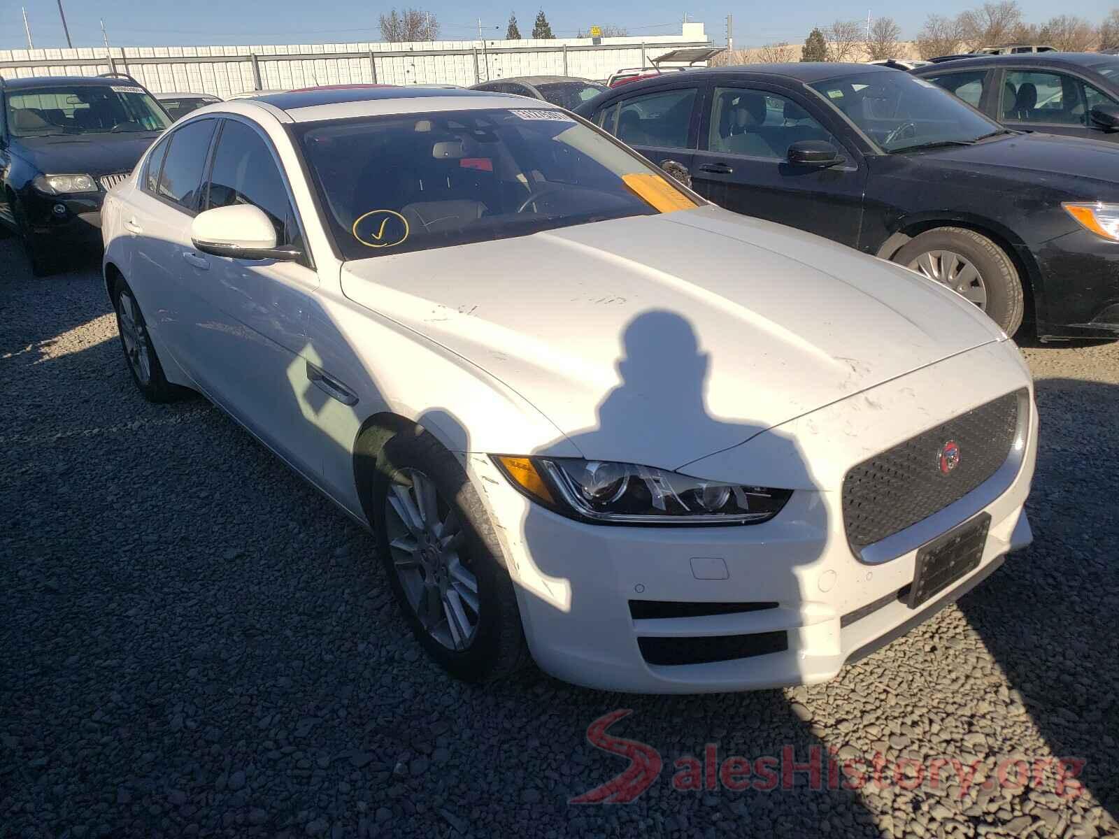 SAJAD4BG7HA963916 2017 JAGUAR XE