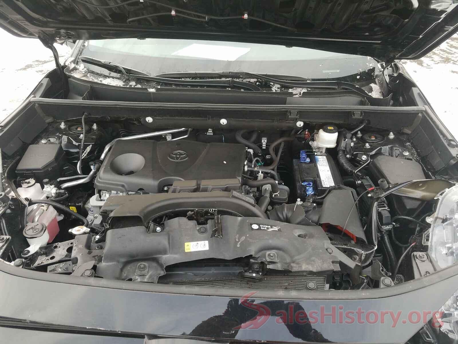 2T3R1RFV8KW017915 2019 TOYOTA RAV4