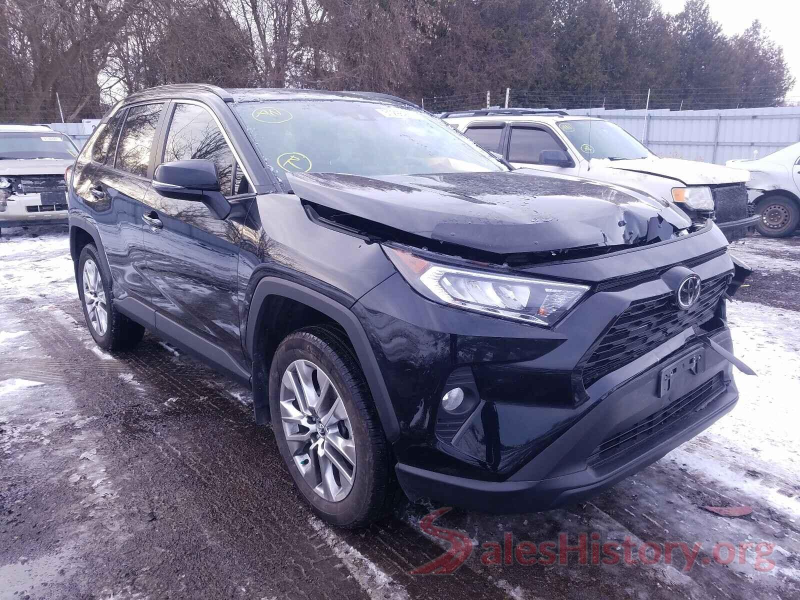 2T3R1RFV8KW017915 2019 TOYOTA RAV4