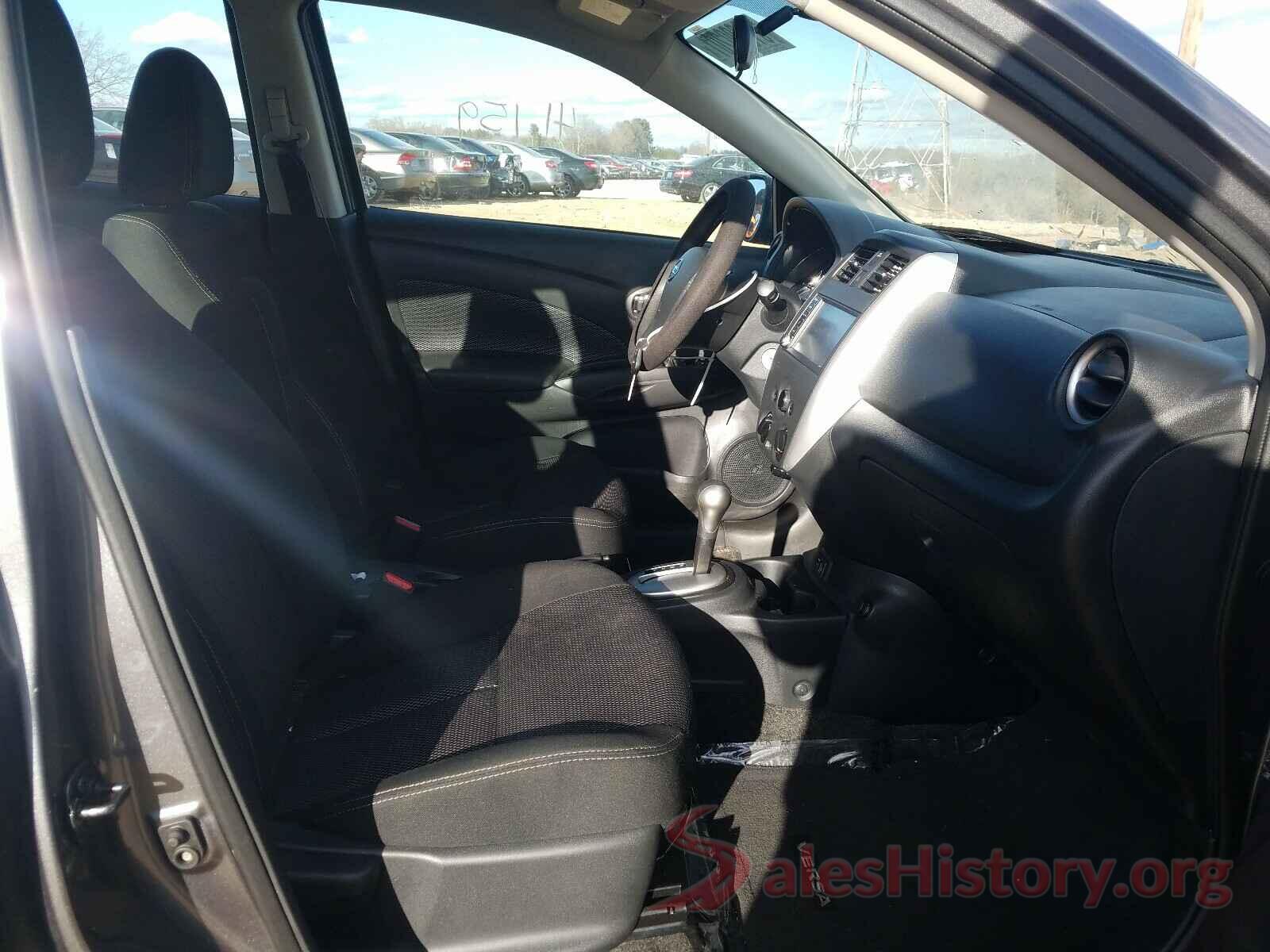 3N1CN7AP6KL851795 2019 NISSAN VERSA