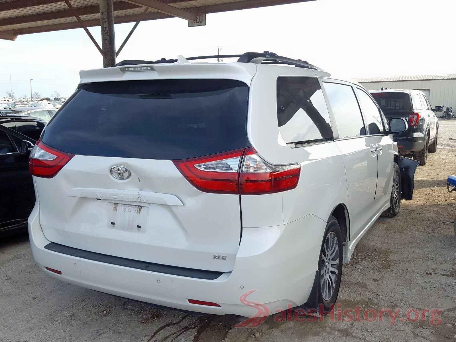 5TDYZ3DC1JS956813 2018 TOYOTA SIENNA