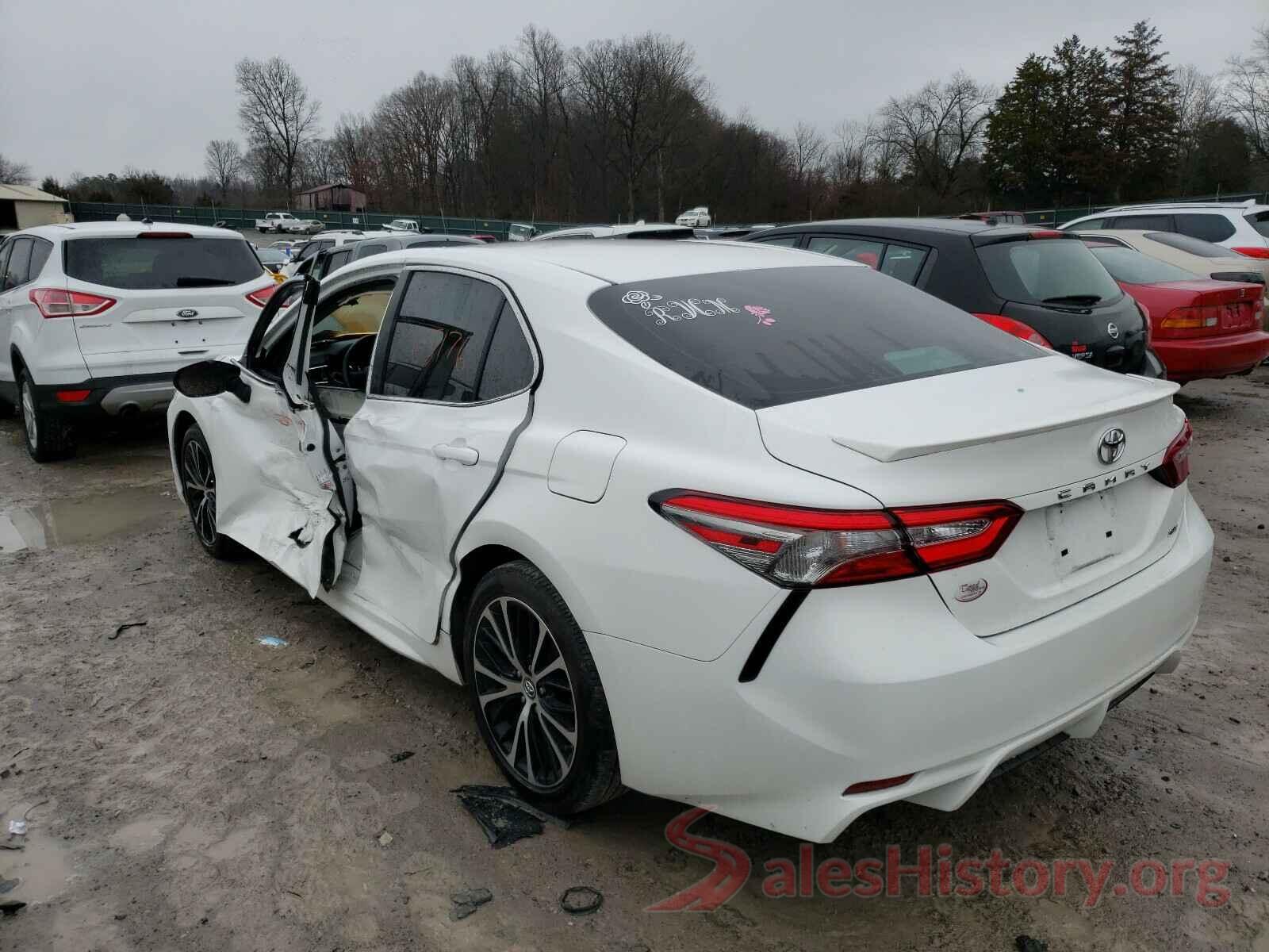 4T1B11HK4JU596334 2018 TOYOTA CAMRY