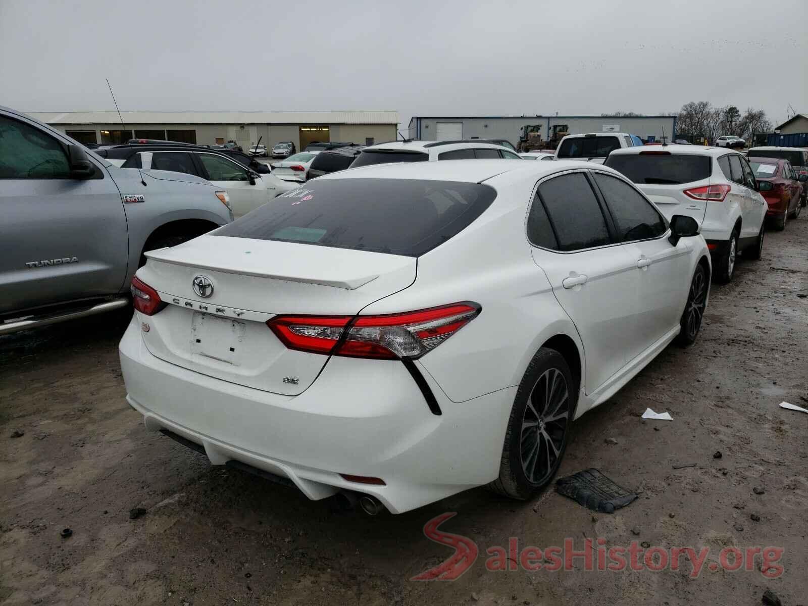 4T1B11HK4JU596334 2018 TOYOTA CAMRY