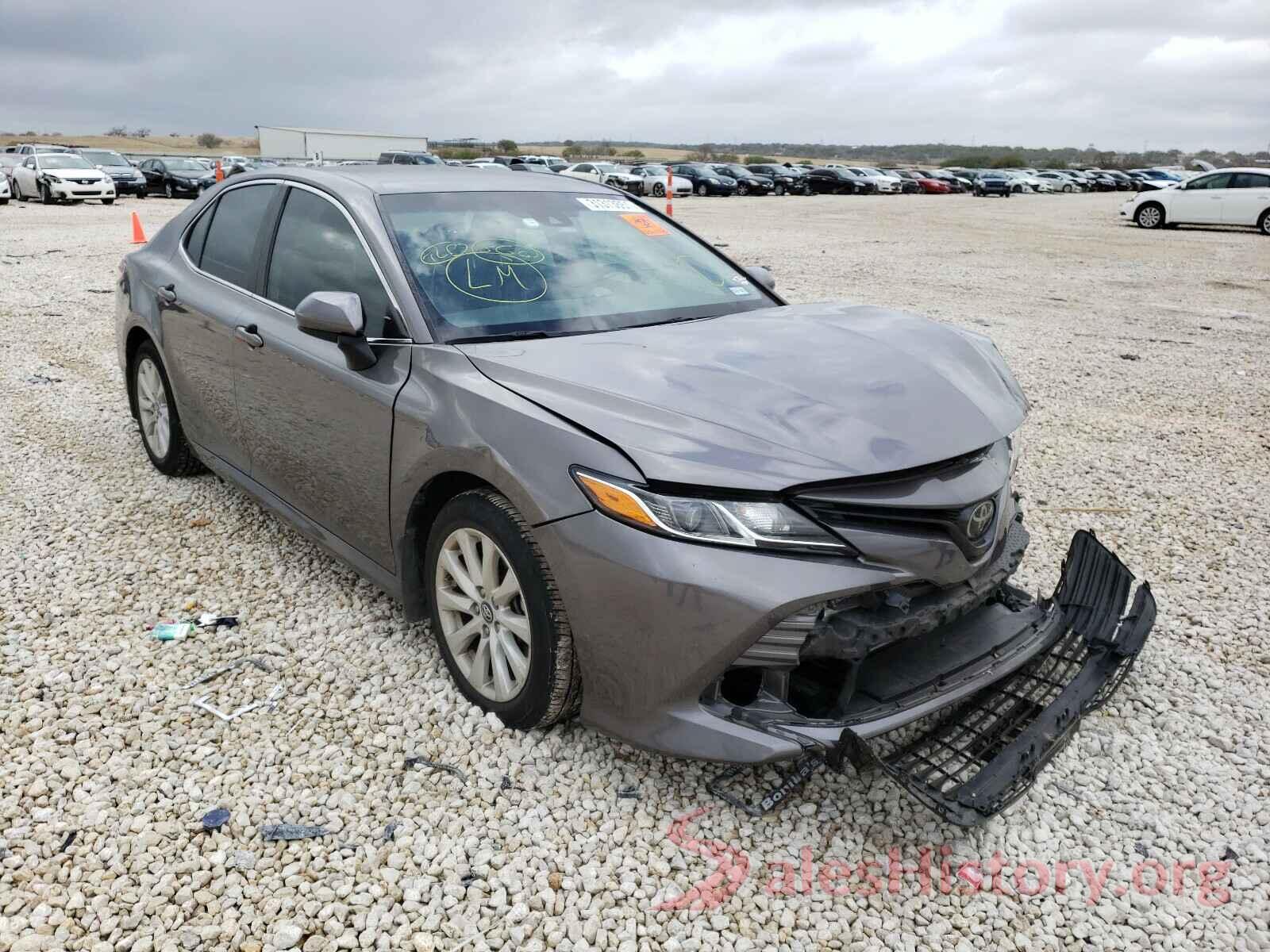 4T1B11HK6JU141601 2018 TOYOTA CAMRY