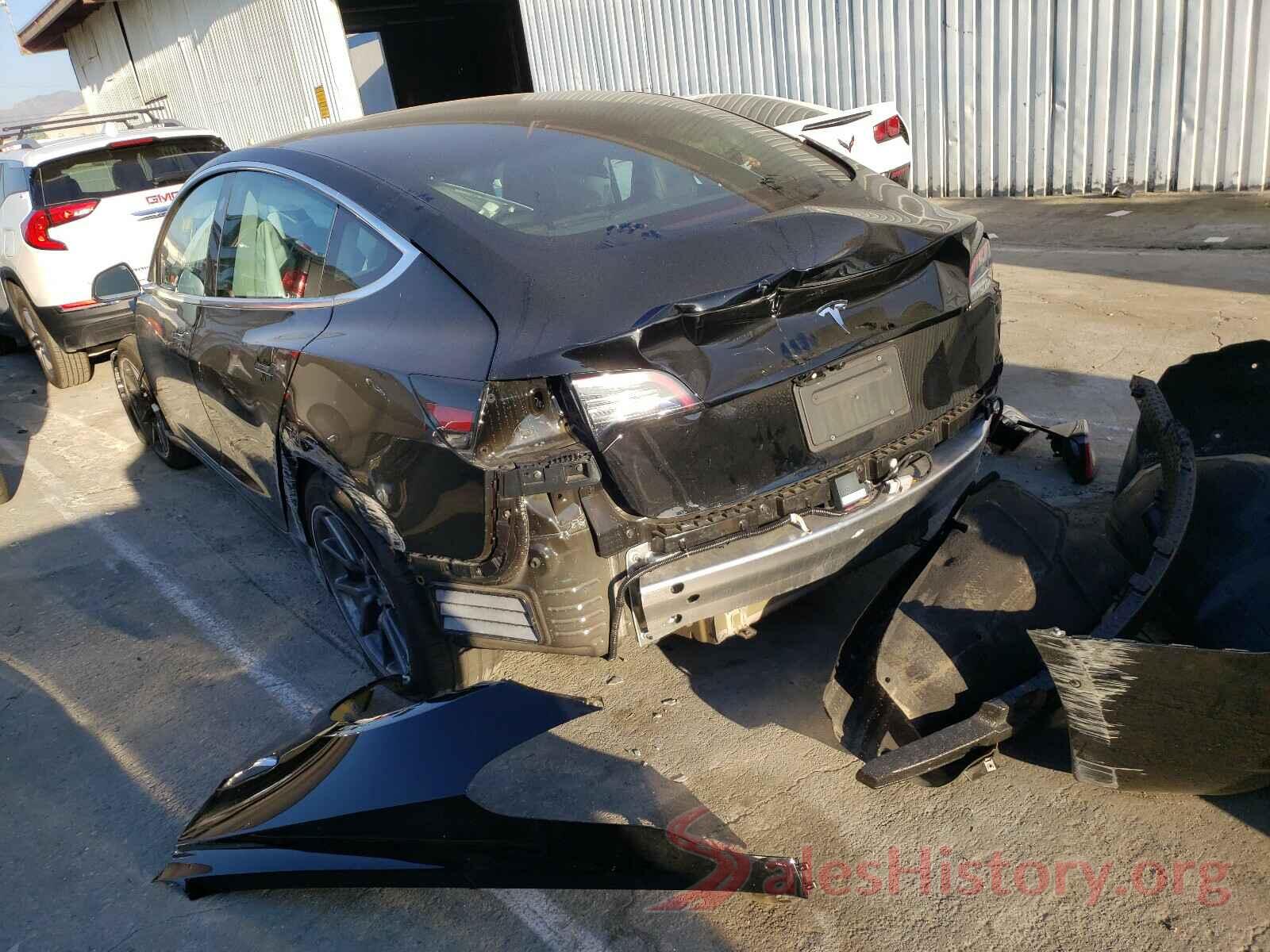 5YJ3E1EAXKF398568 2019 TESLA MODEL 3