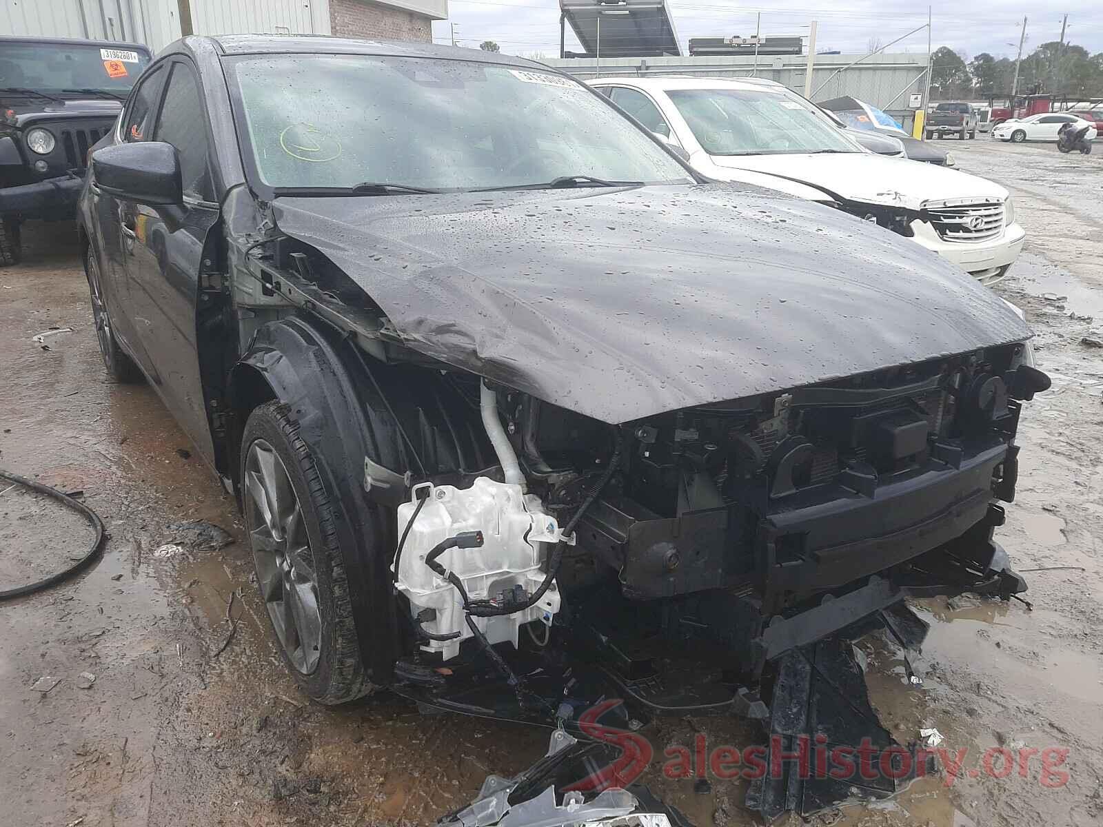 3MZBN1V38JM192458 2018 MAZDA 3