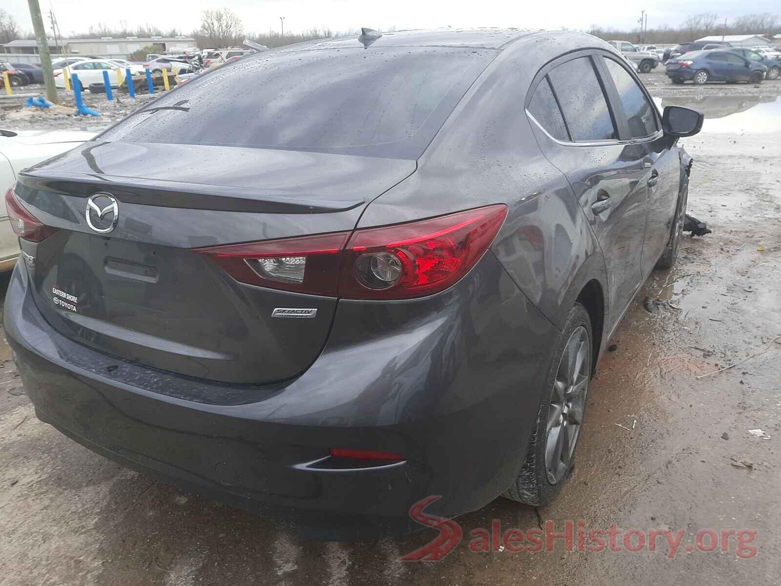 3MZBN1V38JM192458 2018 MAZDA 3