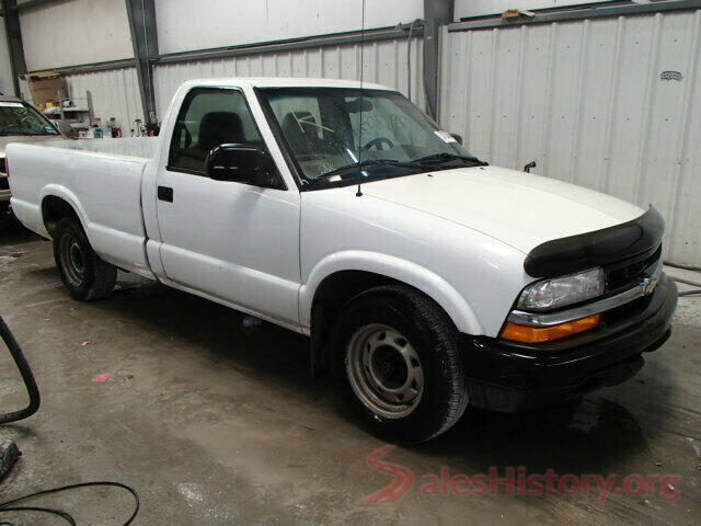 WP0AG2A71KL139627 2000 CHEVROLET S10