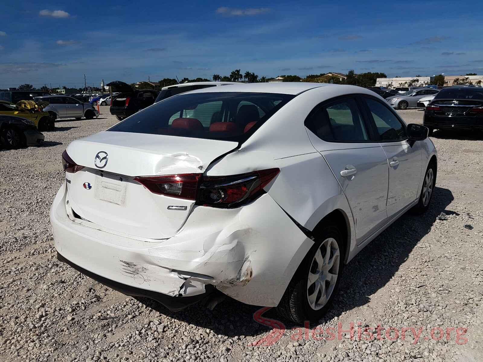 3MZBN1U77JM223638 2018 MAZDA 3