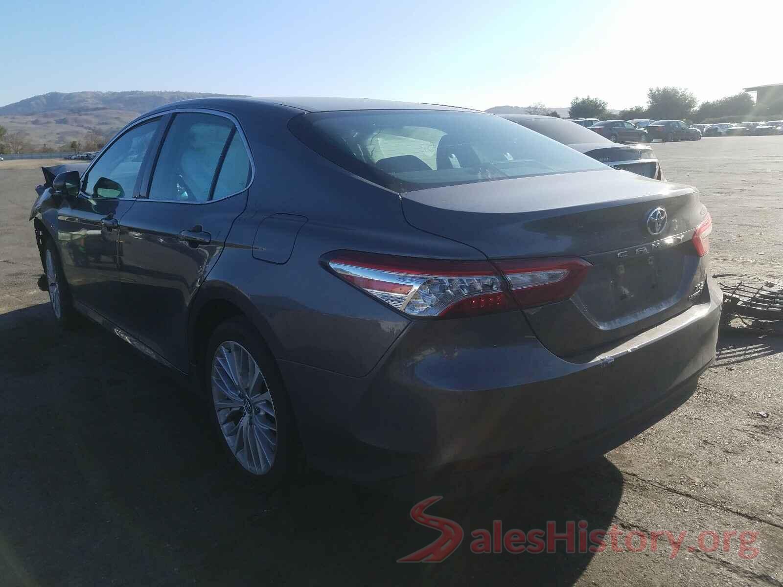 4T1B21HKXJU008661 2018 TOYOTA CAMRY