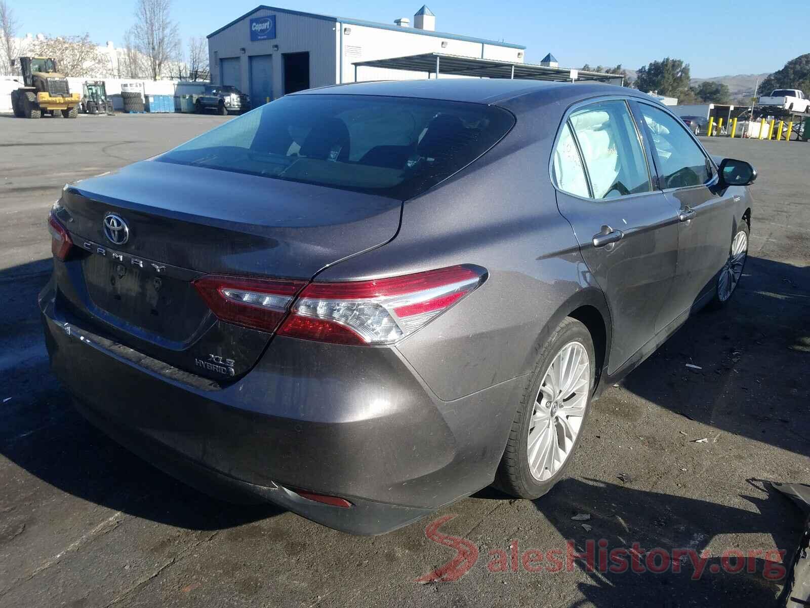 4T1B21HKXJU008661 2018 TOYOTA CAMRY