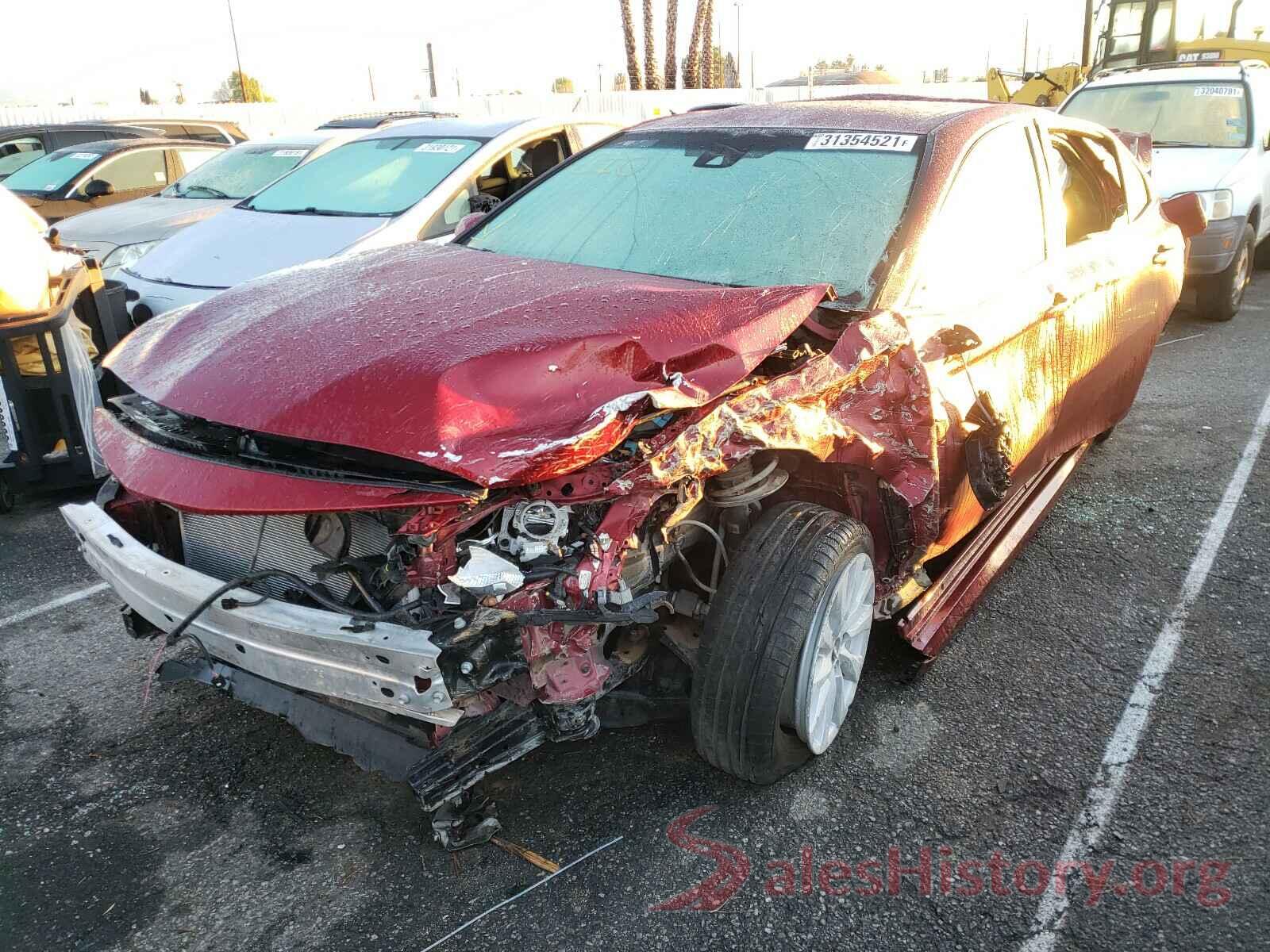 4T1B11HK0JU567512 2018 TOYOTA CAMRY