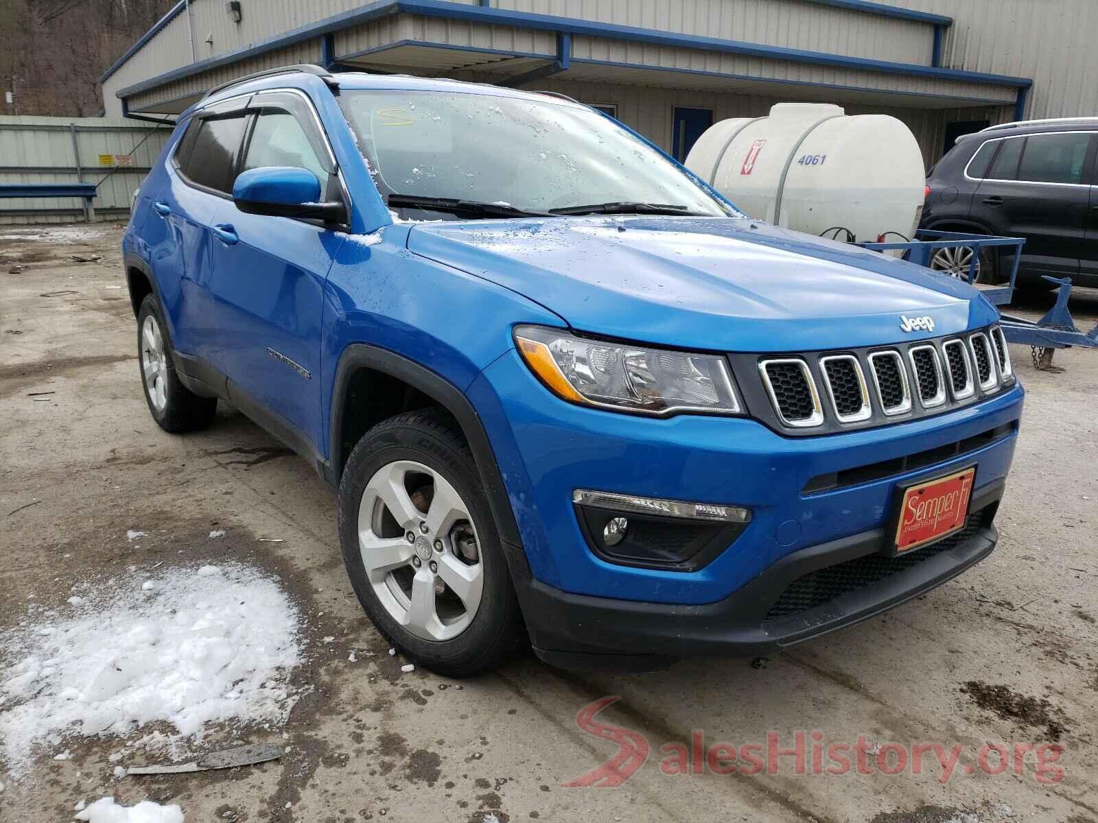 3C4NJDBB2JT401479 2018 JEEP COMPASS