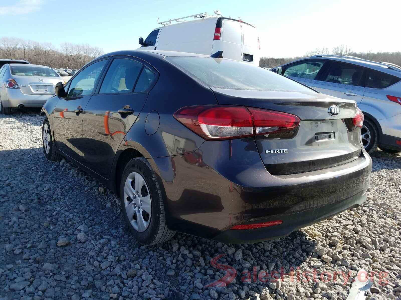 3KPFK4A7XHE083690 2017 KIA FORTE