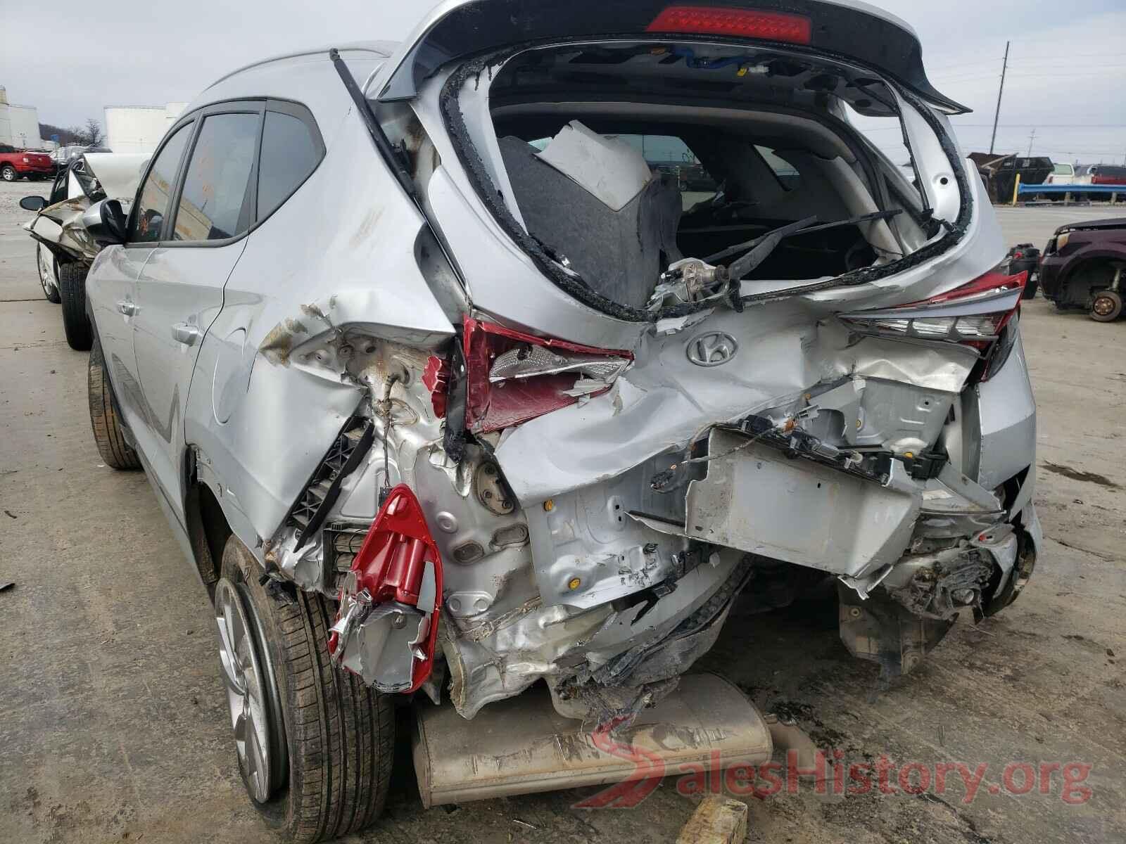 KM8J3CA41JU669723 2018 HYUNDAI TUCSON