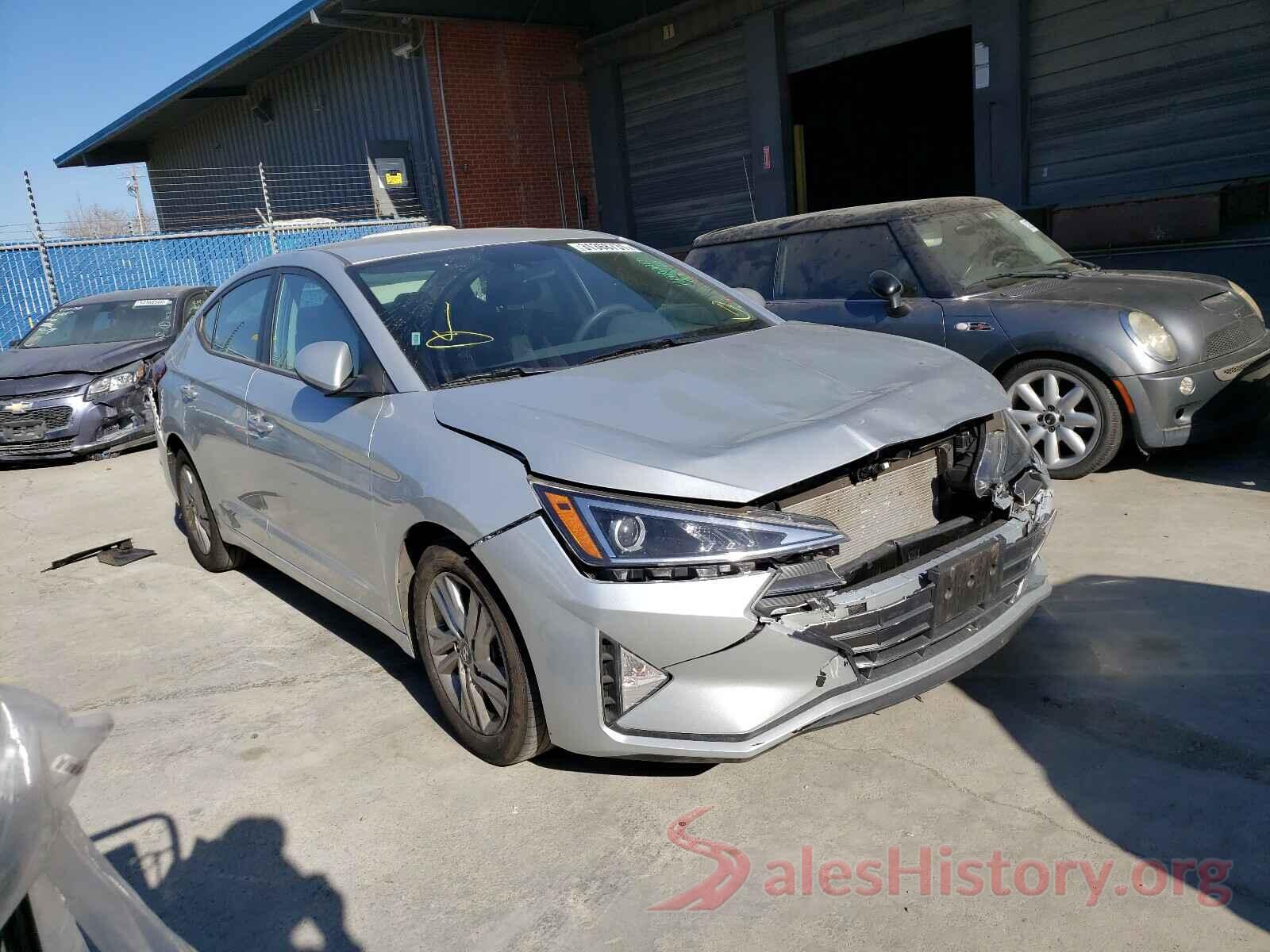 5NPD84LFXKH424261 2019 HYUNDAI ELANTRA