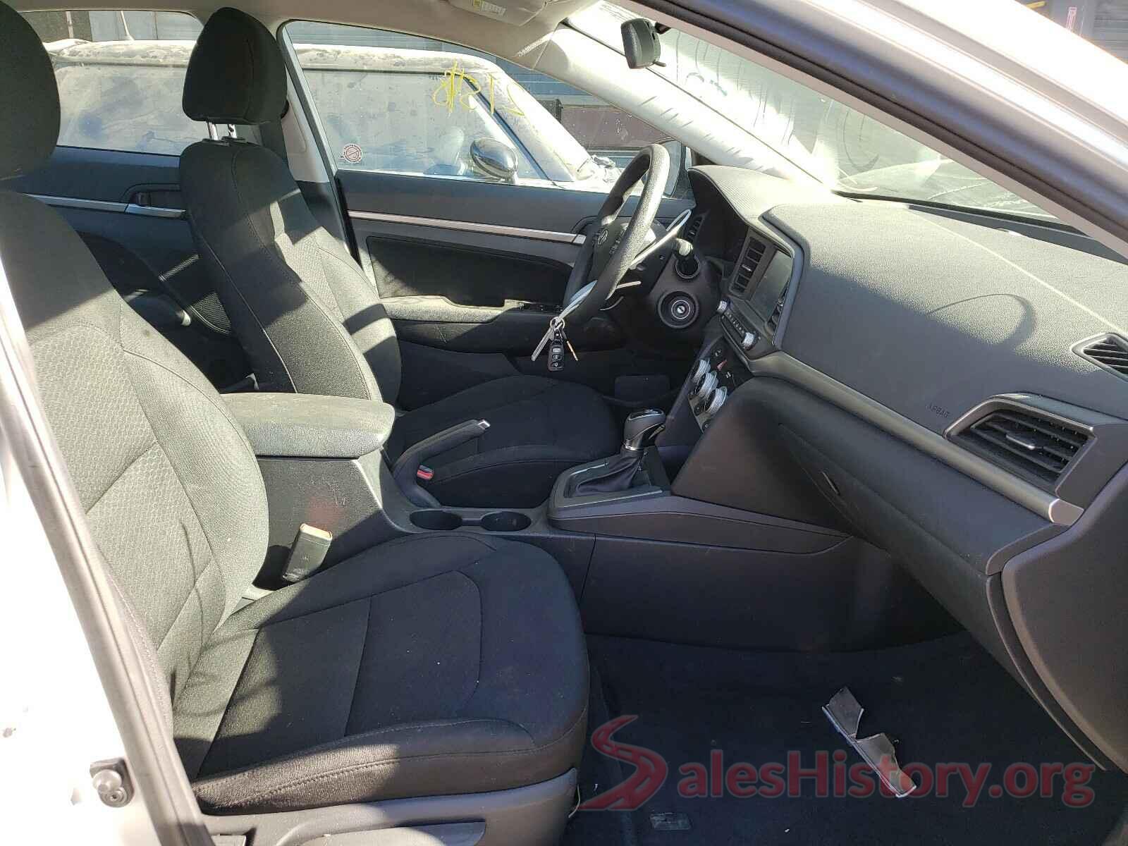 5NPD84LFXKH424261 2019 HYUNDAI ELANTRA