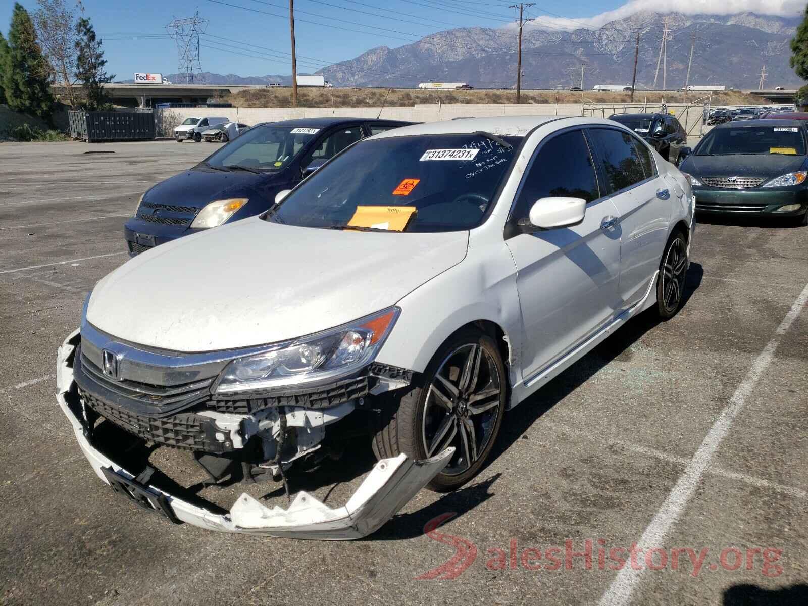 1HGCR2F56HA304944 2017 HONDA ACCORD