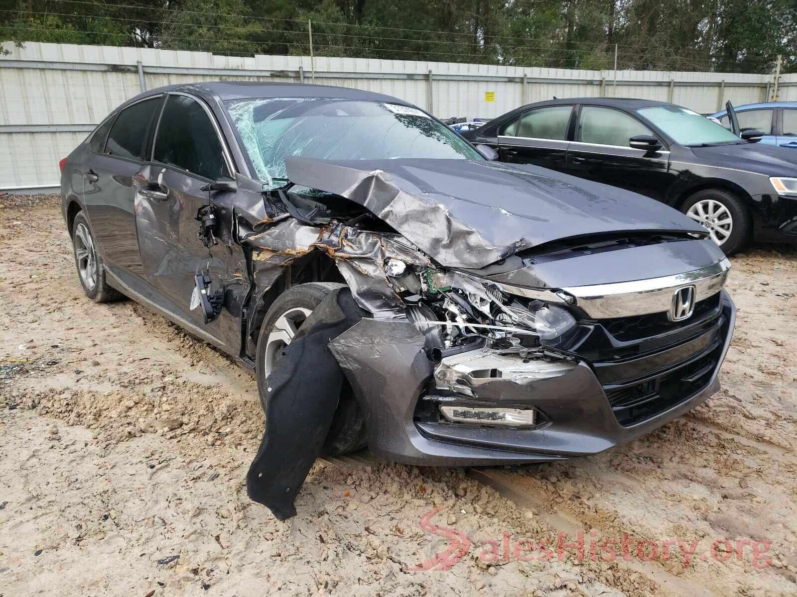 1HGCV2F58JA017154 2018 HONDA ACCORD