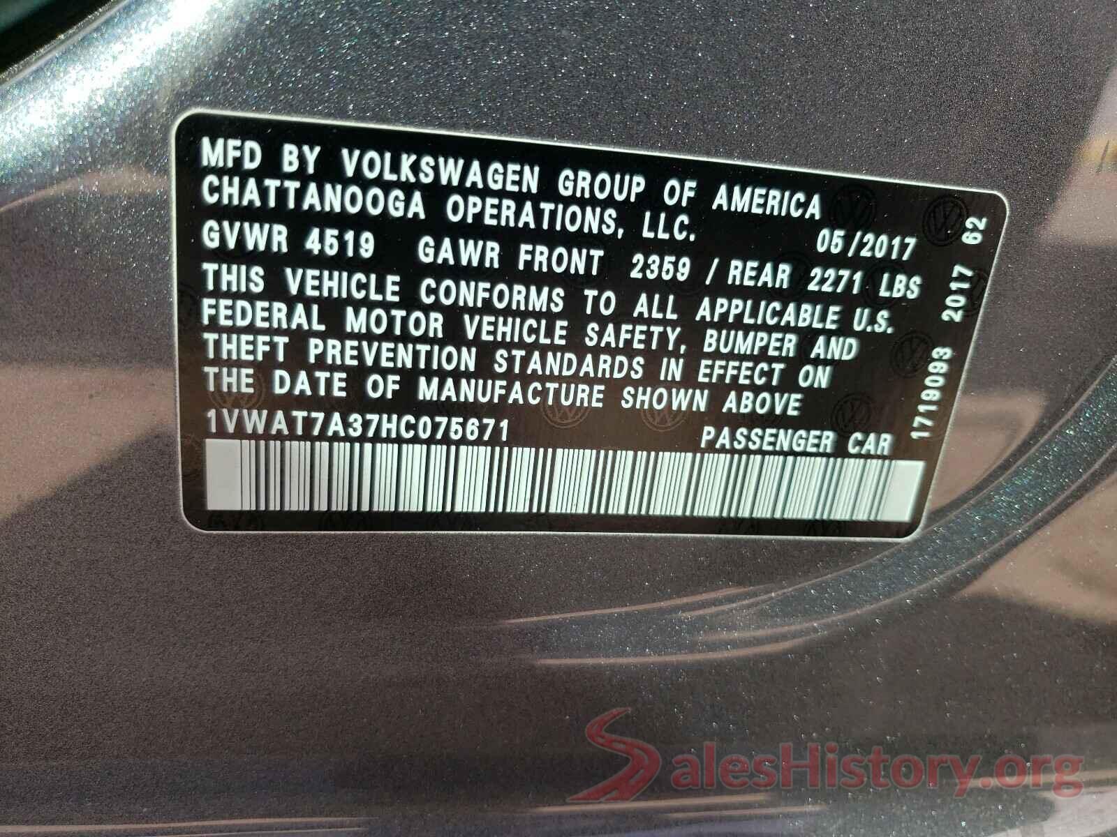 1VWAT7A37HC075671 2017 VOLKSWAGEN PASSAT