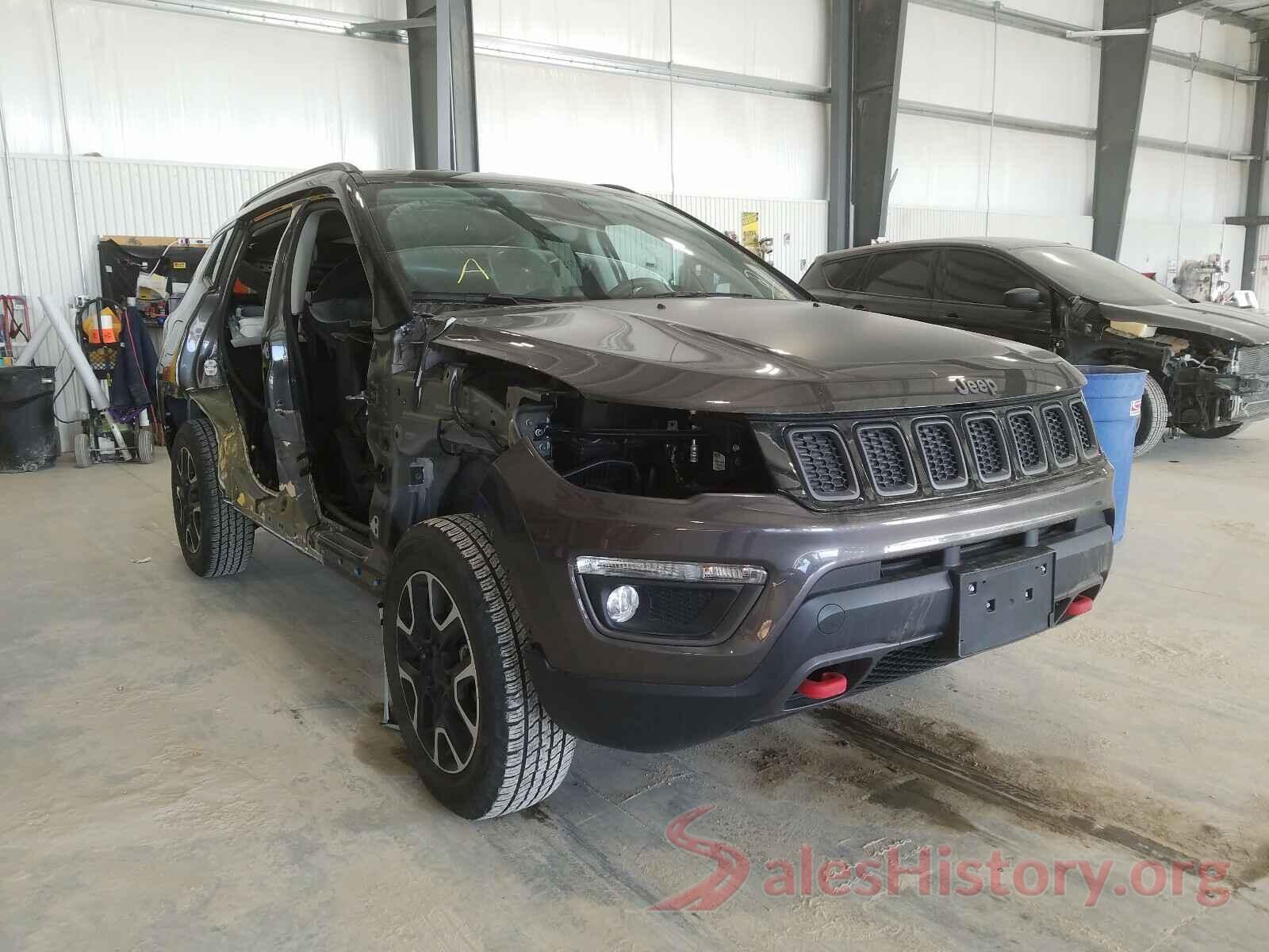 3C4NJDDB6KT834320 2019 JEEP COMPASS