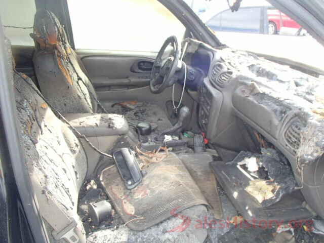 3VV2B7AX1KM143676 2002 CHEVROLET TRAILBLAZE