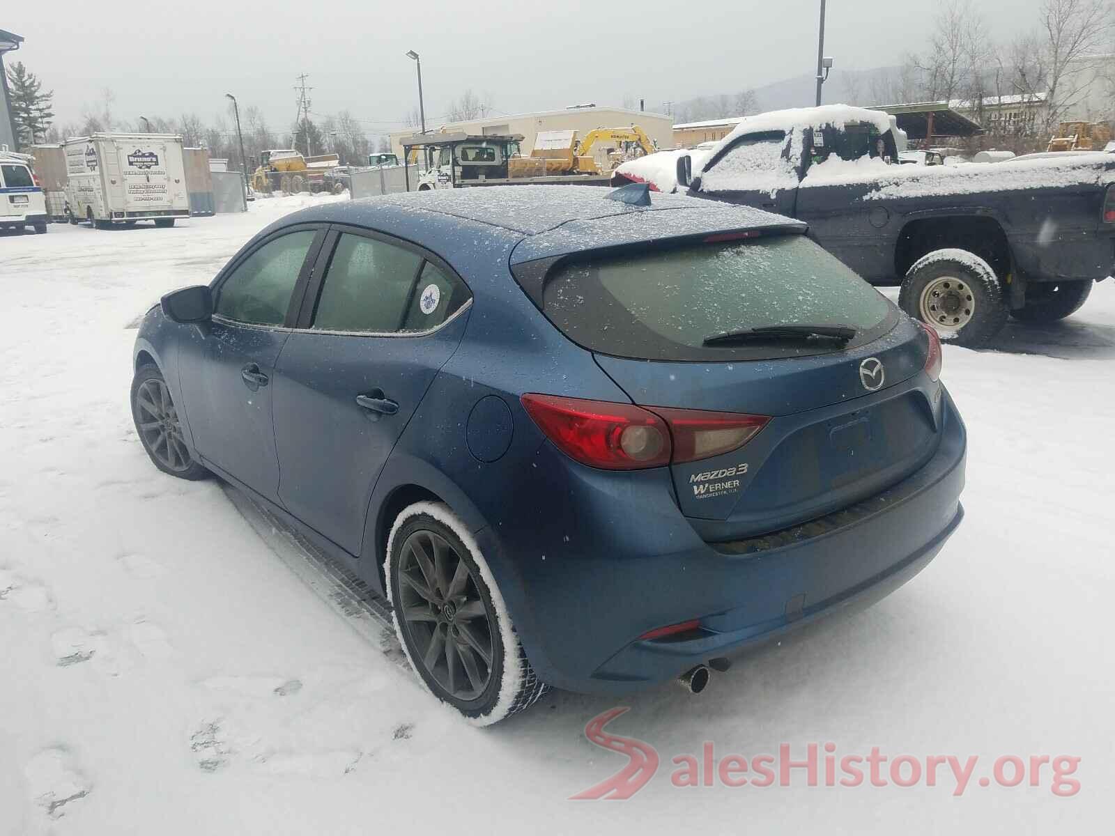 3MZBN1L32JM251149 2018 MAZDA 3