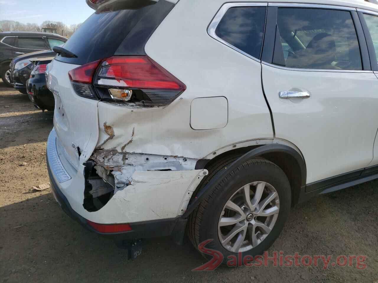 5N1AT2MV8HC799867 2017 NISSAN ROGUE