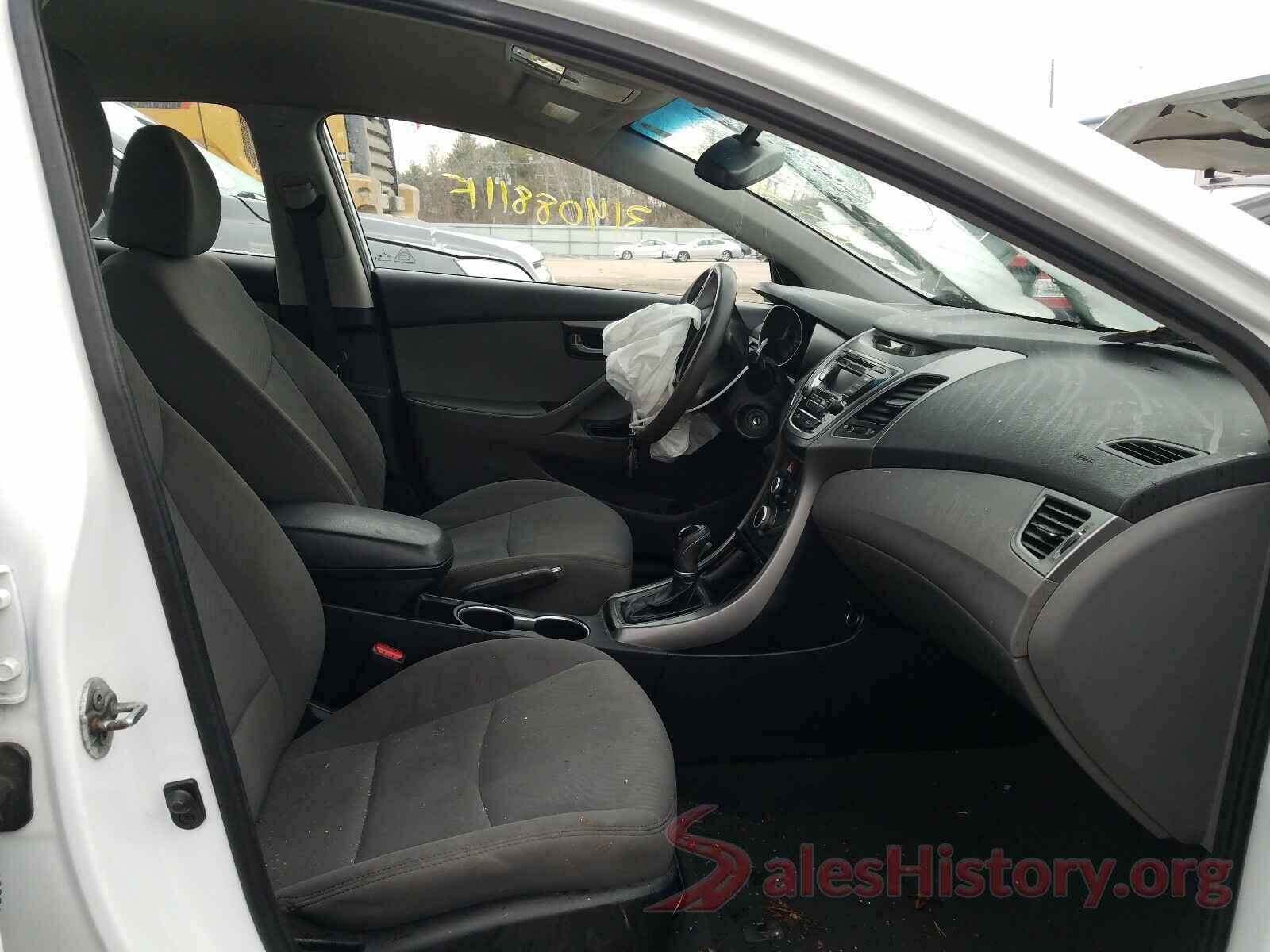 5NPDH4AE4GH685435 2016 HYUNDAI ELANTRA